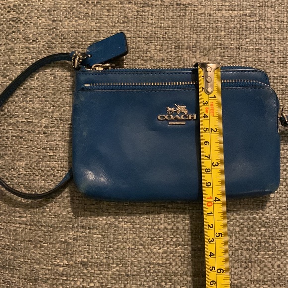 Genuine leather Coach wristlet - Picture 12 of 12